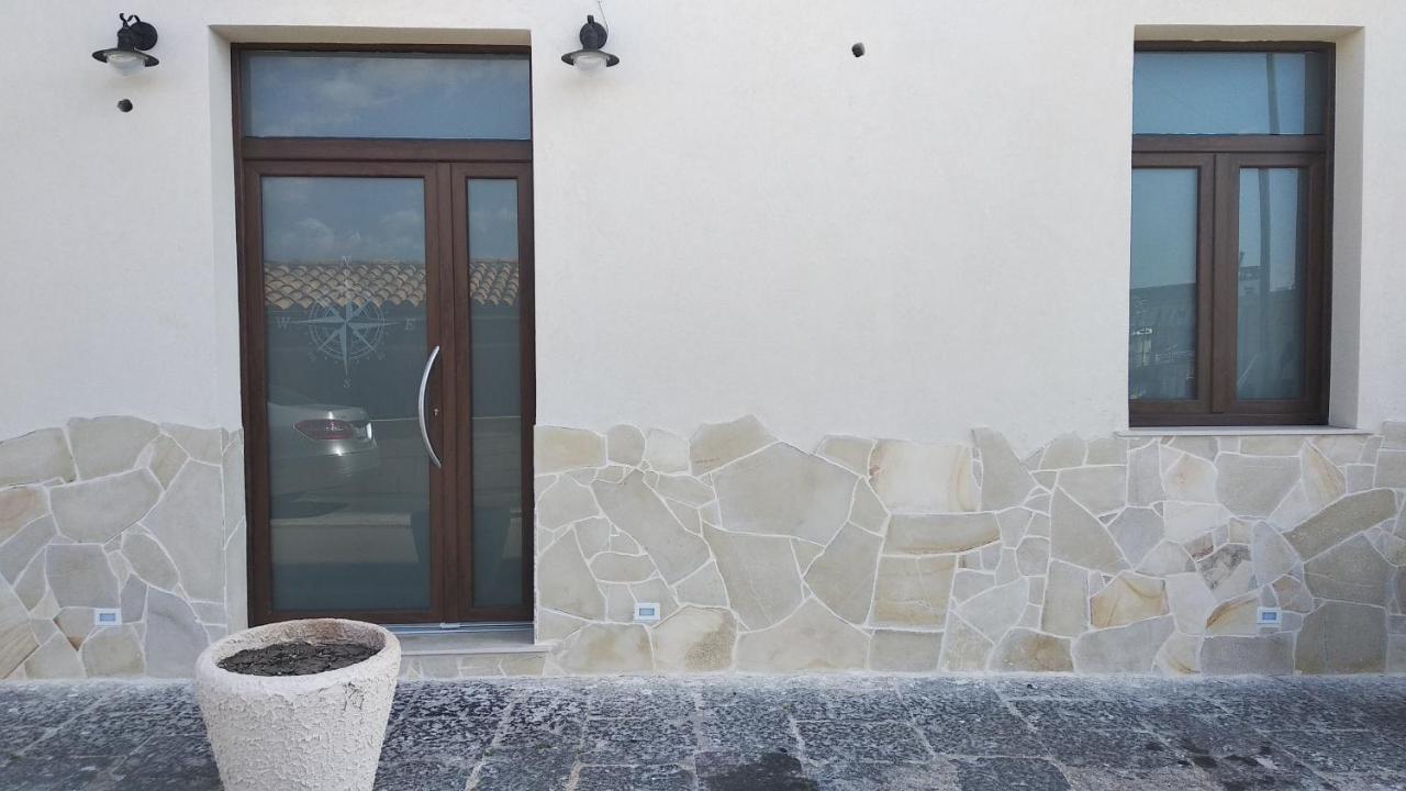 B&B Vecchia Darsena Augusta Exterior photo